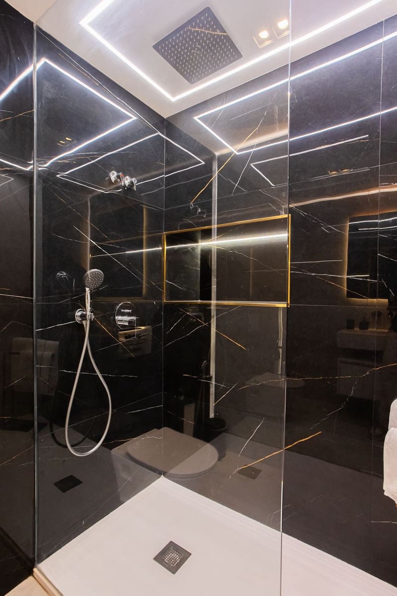 4 soveværelse Byhus til leje i Marbella - € 9.500 (Ref: 8456610)