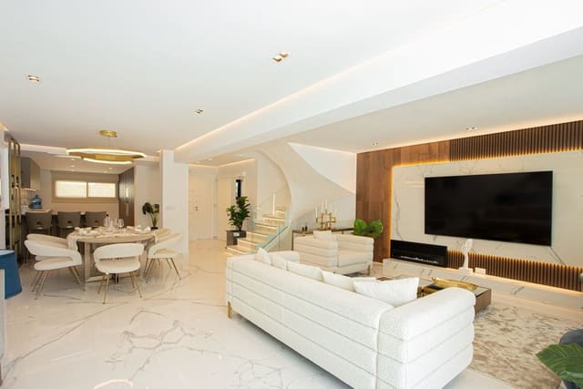 4 quarto Casa em Banda para arrendar em Lomas De Marbella, Marbella com piscina garagem - 8 500 € (Ref: 8456610)