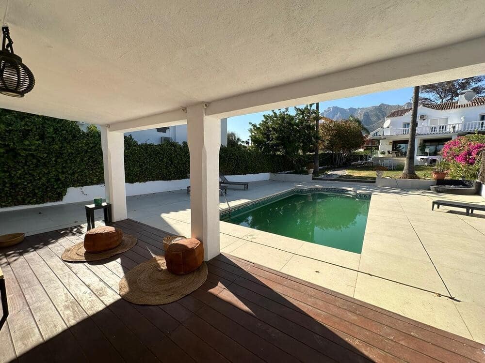 4 soverom Kjedet enebolig til salgs i Marbella med svømmebasseng garasje - € 1 250 000 (Ref: 8473429)