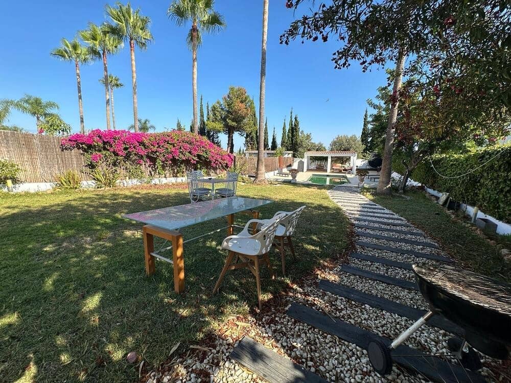 4 soverom Kjedet enebolig til salgs i Marbella med svømmebasseng garasje - € 1 250 000 (Ref: 8473429)