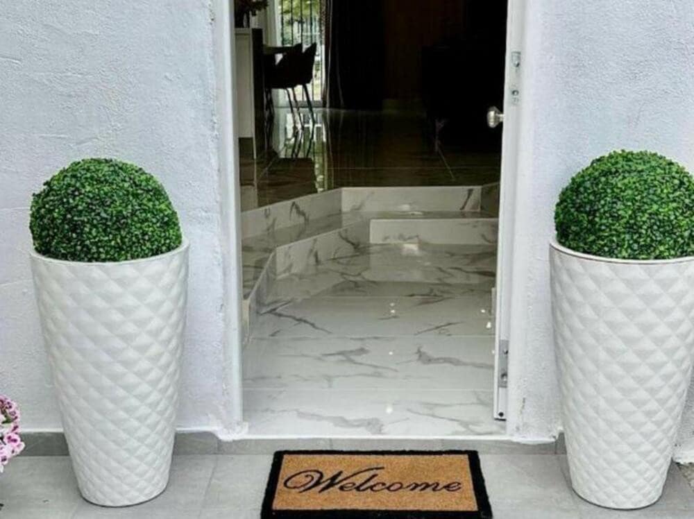 4 soveværelse Byhus til leje i Marbella med swimmingpool garage - € 4.000 (Ref: 8473430)