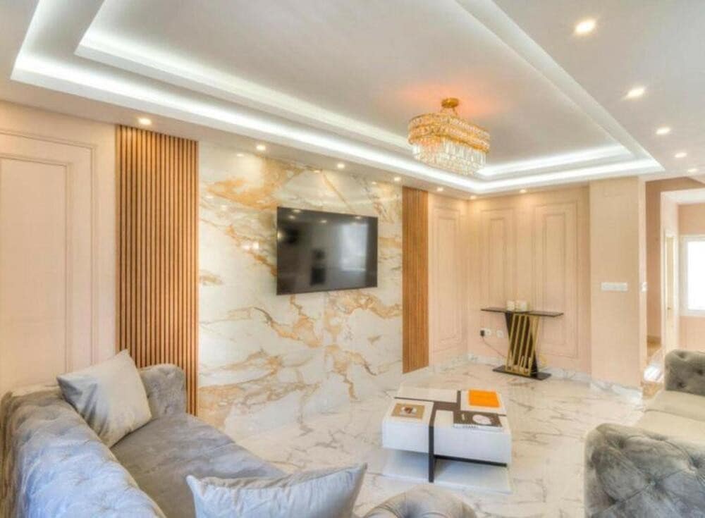 4 soveværelse Byhus til leje i Marbella med swimmingpool garage - € 4.000 (Ref: 8473430)