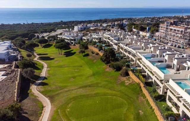 3 soveværelse Byhus til leje i Cabopino - Artola, Marbella med swimmingpool garage - € 6.000 (Ref: 8480493)