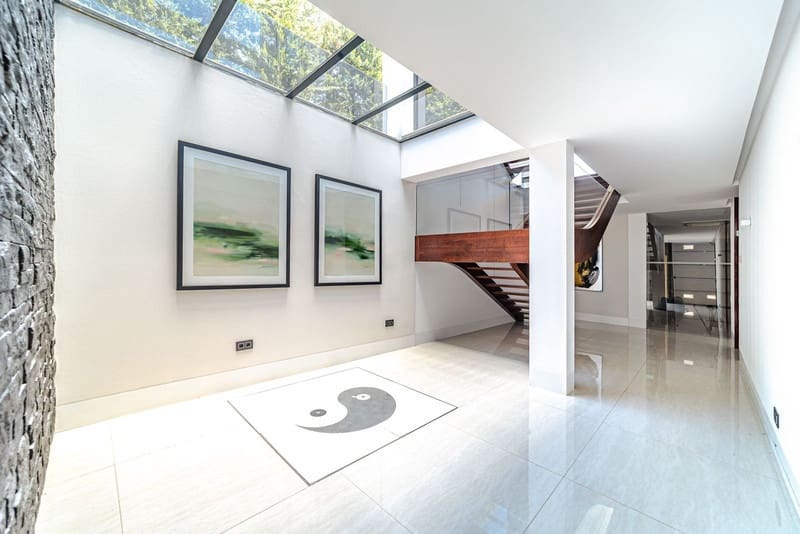 6 soveværelse Villa til leje i Nueva Andalucia med swimmingpool garage - € 21.000 (Ref: 8481755)