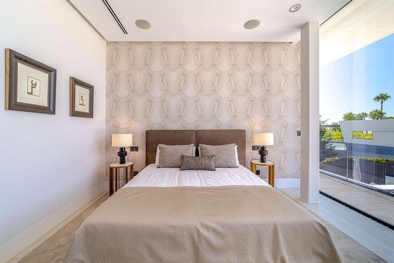 6 soveværelse Villa til leje i Nueva Andalucia med swimmingpool garage - € 21.000 (Ref: 8481755)