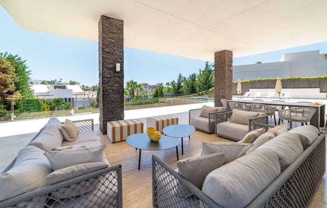 6 sypialnia Willa do wynajęcia w Nueva Andalucía Centro, Marbella z basenem garażem - 21 000 € (Ref: 8481755)
