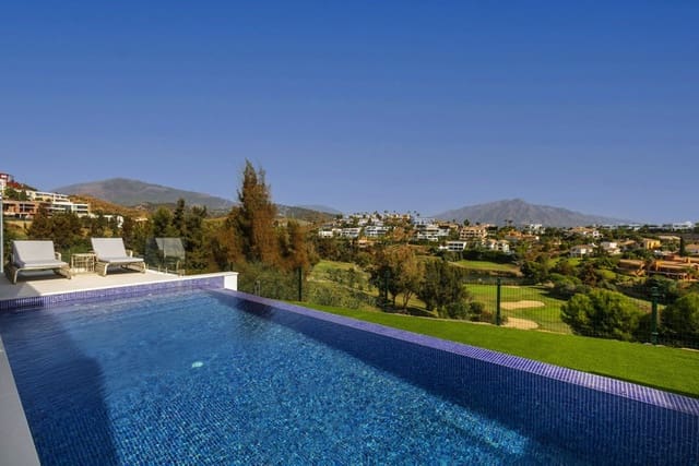 4 chambre Villa/Maison à vendre à El Paraíso, Benahavís avec piscine garage - 3 000 000 € (Ref: 8484269)