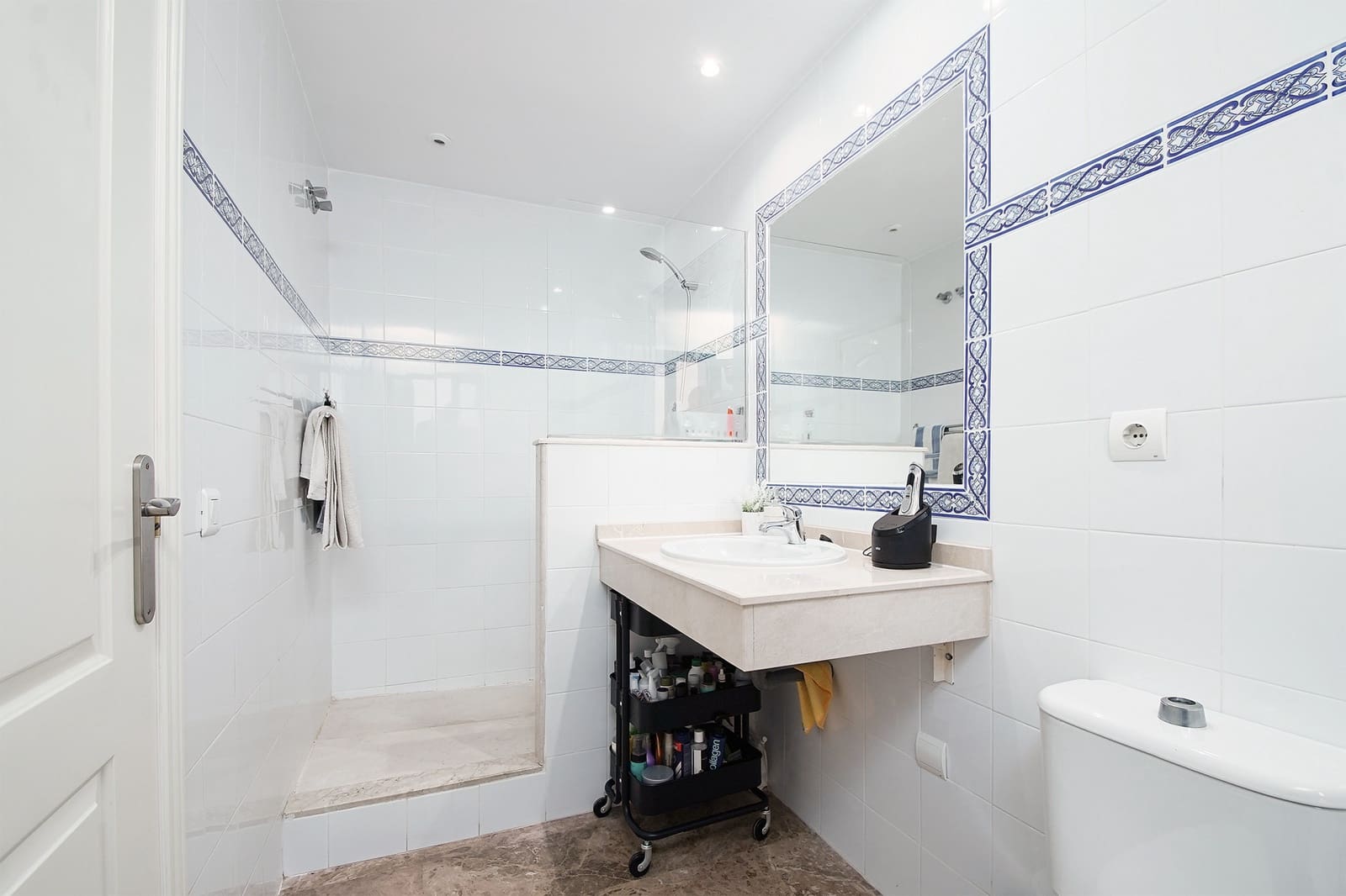 3 makuuhuone Huoneisto myytävänä paikassa San Pedro de Alcantara mukana uima-altaan 
autotalli - 650 000 € (Ref: 8505399)