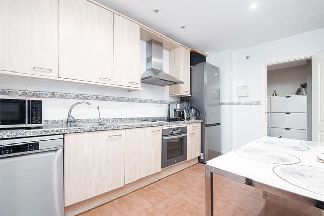 3 camera da letto Appartamento in vendita in Nueva Alcántara, Marbella con piscina garage - 650.000 € (Rif: 8505399)