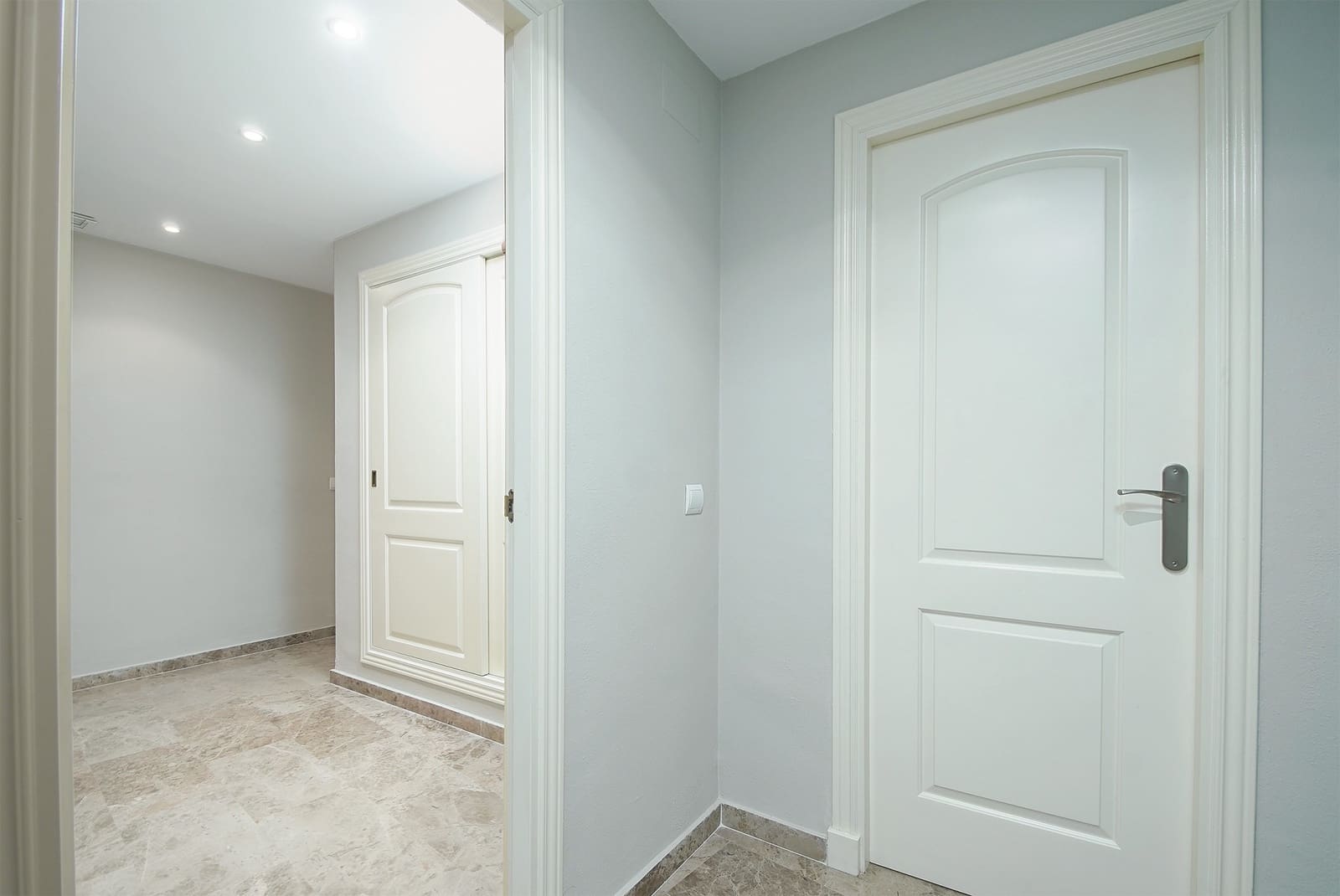 3 makuuhuone Huoneisto myytävänä paikassa San Pedro de Alcantara mukana uima-altaan 
autotalli - 650 000 € (Ref: 8505399)