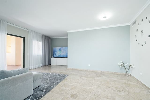 3 quarto Apartamento para venda em Nueva Alcántara, Marbella com piscina garagem - 750 000 € (Ref: 8505399)