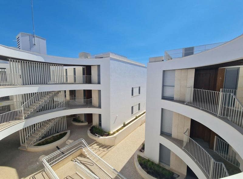 2 soveværelse Lejlighed til leje i Marbella med swimmingpool garage - € 2.700 (Ref: 8505403)