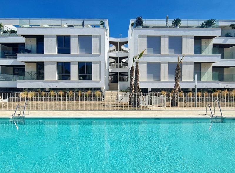 2 soveværelse Lejlighed til leje i Marbella med swimmingpool garage - € 2.700 (Ref: 8505403)