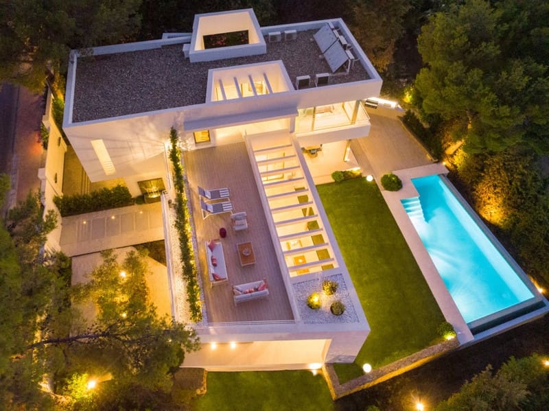 Villa/Maison de 4 chambres à louer à Nueva Andalucia avec piscine garage - 15 000 € (Ref: 8514071)