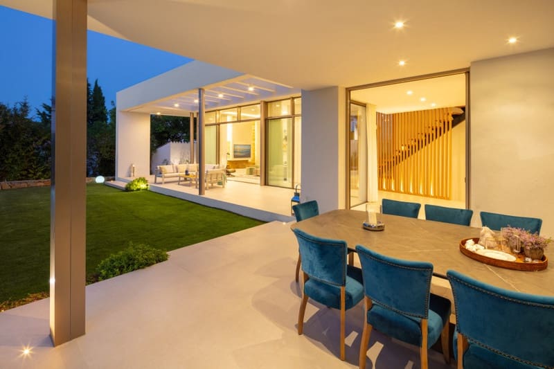 4 quarto Moradia para arrendar em Nueva Andalucia com piscina garagem - 15 000 € (Ref: 8514071)