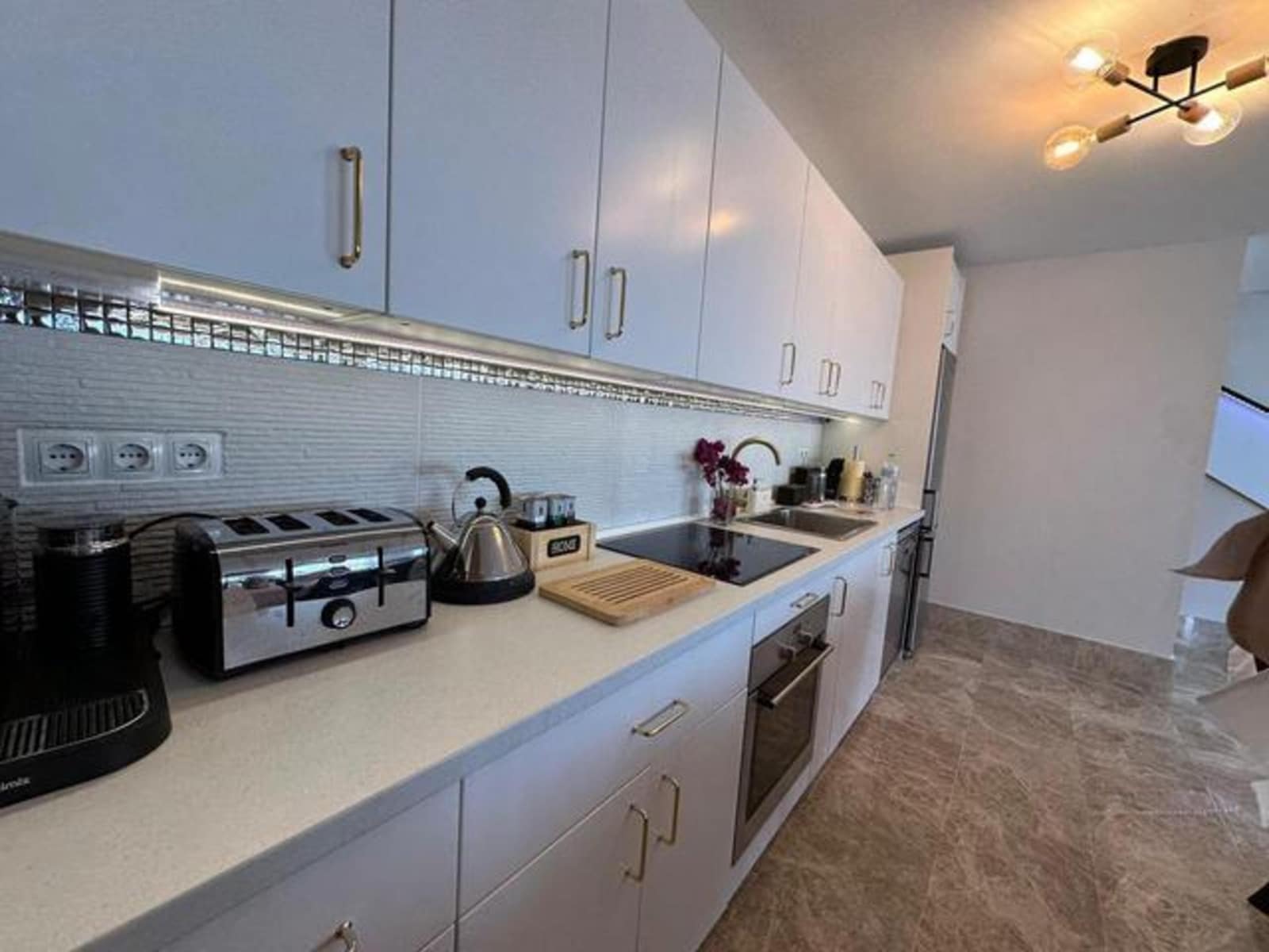 3 soverom Penthouse til salgs i Marbella med svømmebasseng garasje - € 795 000 (Ref: 8526371)