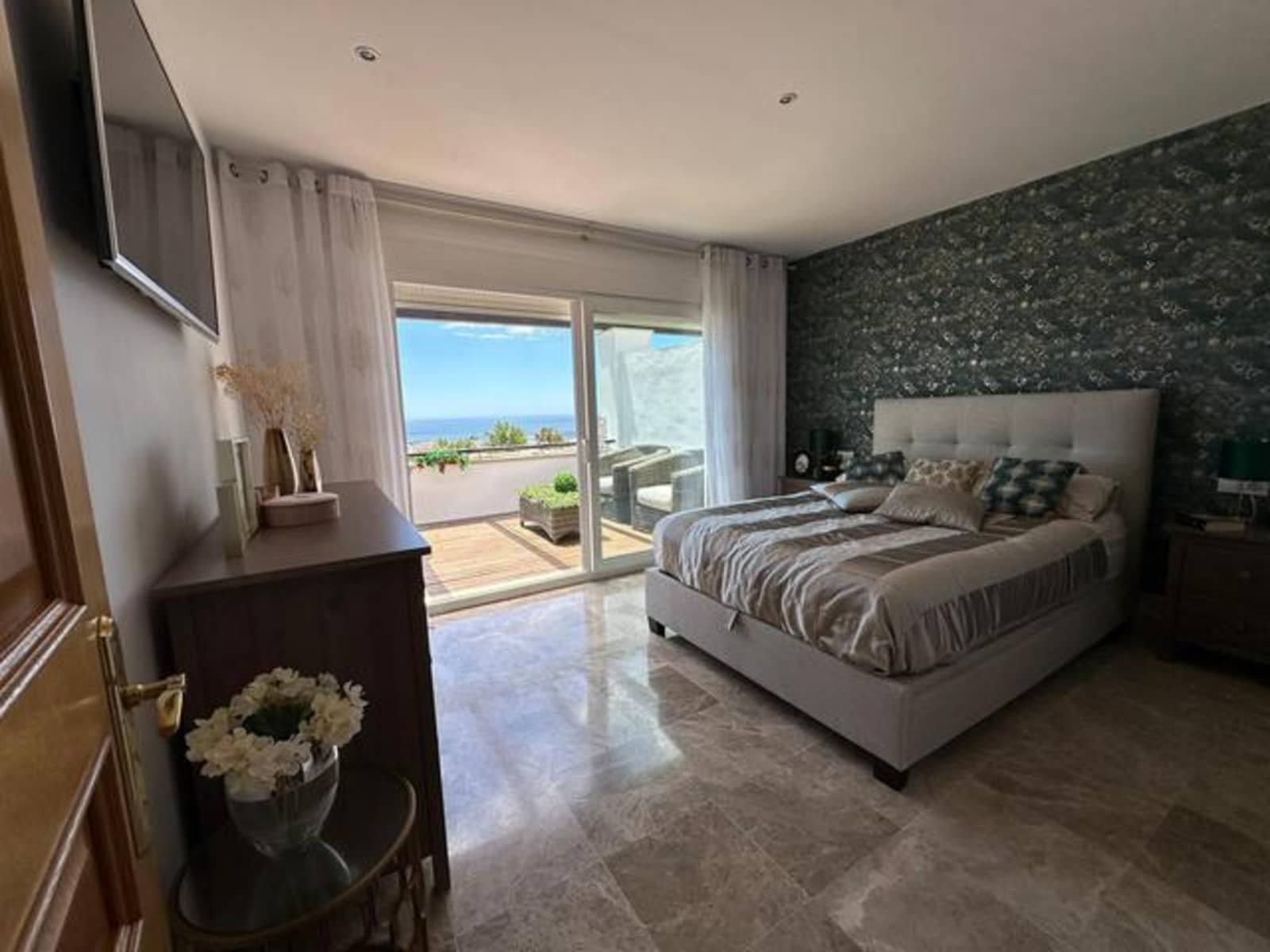 3 soveværelse Penthouse til salg i Marbella med swimmingpool garage - € 795.000 (Ref: 8526371)