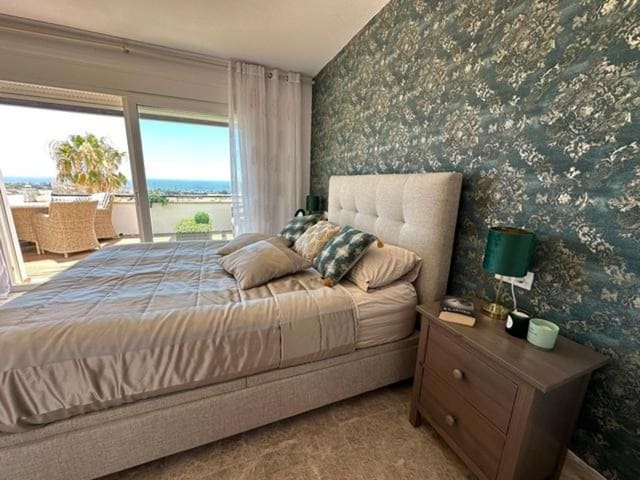 3 quarto Penthouse para venda em Santa Clara, Marbella com piscina garagem - 795 000 € (Ref: 8526371)