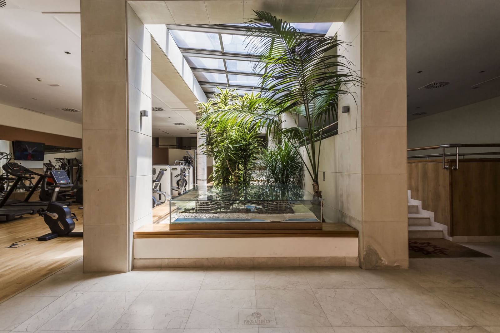 2 Zimmer Apartment zu verkaufen in Marbella mit Pool Garage - 1.750.000 € (Ref: 8526373)