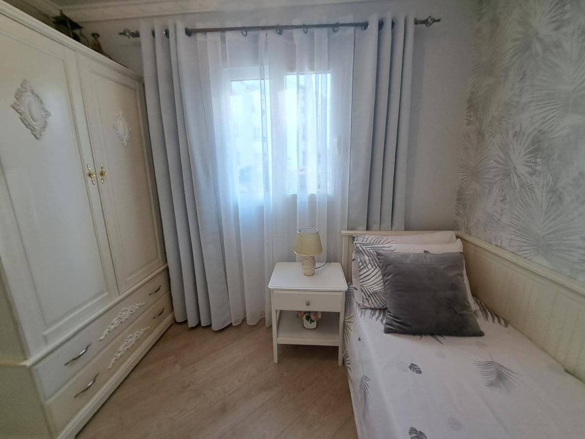 3 quarto Apartamento para arrendar em Riviera del Sol com piscina garagem - 2 500 € (Ref: 8529155)