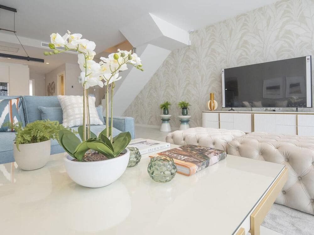 4 soveværelse Byhus til leje i Marbella med swimmingpool garage - € 4.200 (Ref: 8531567)