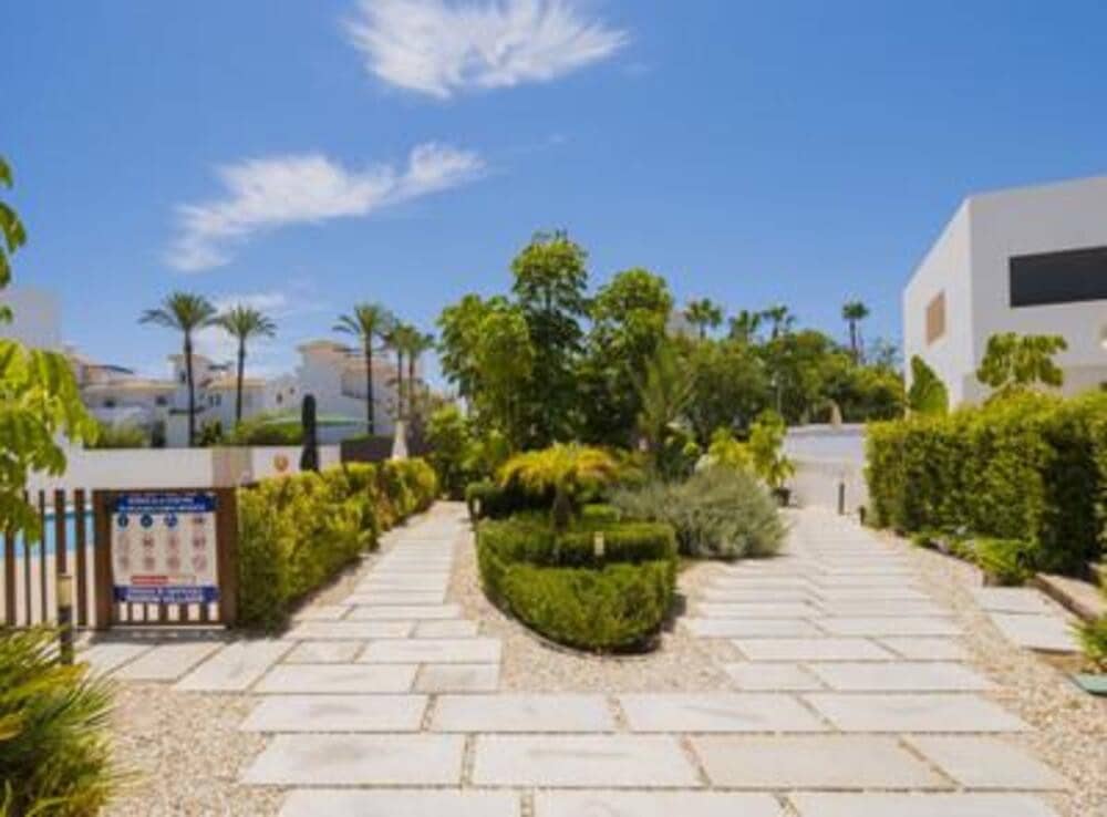 4 quarto Casa em Banda para arrendar em Marbella com piscina garagem - 4 200 € (Ref: 8531567)