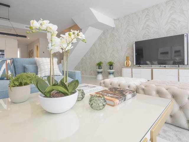 4 makuuhuone Omakotitalo vuokrattavana paikassa La Dama de Noche - La Alzambra, Marbella mukana uima-altaan 
autotalli - 4 200 € (Ref: 8531567)