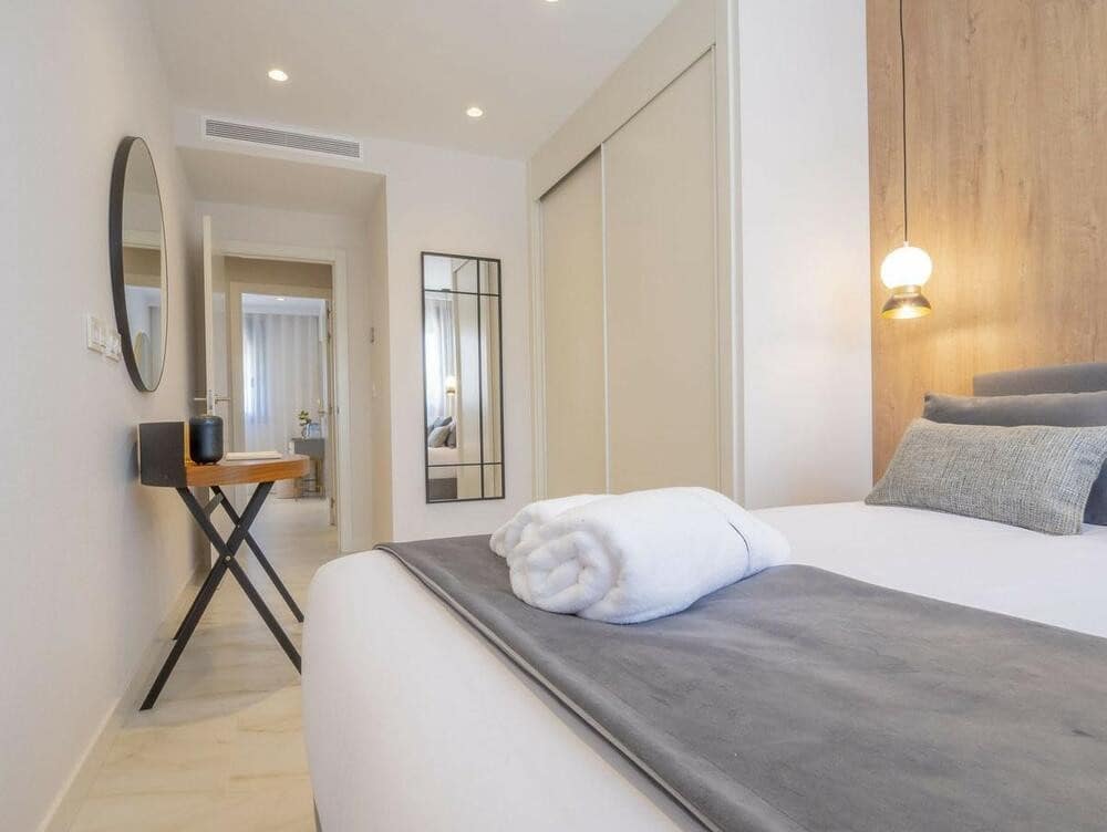 4 quarto Casa em Banda para arrendar em Marbella com piscina garagem - 4 200 € (Ref: 8531567)