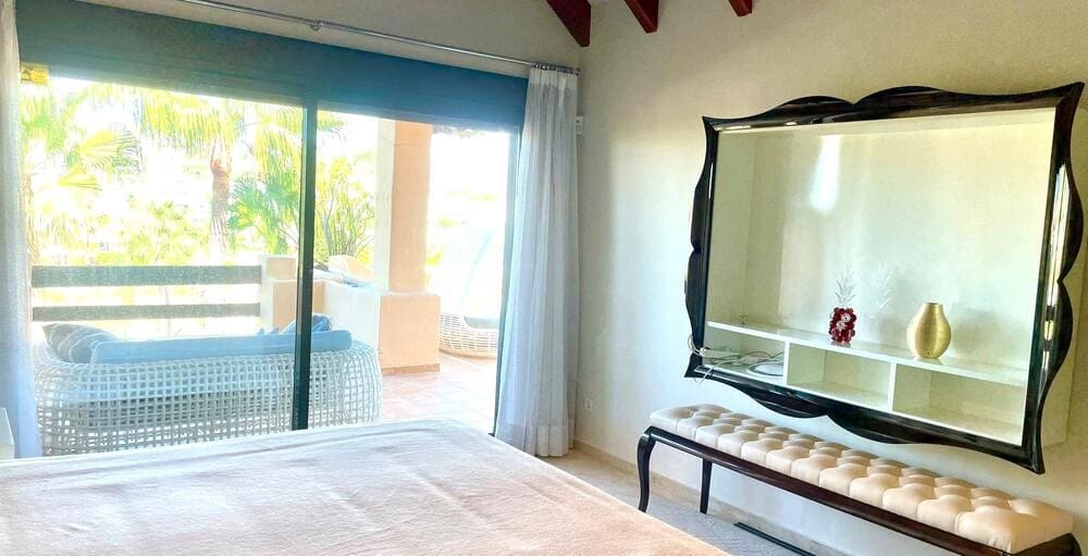 3 soveværelse Penthouse til leje i Estepona med swimmingpool garage - € 4.500 (Ref: 8544410)