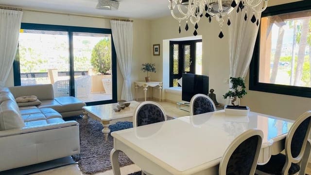 3 sypialnia Penthouse do wynajęcia w Nueva Atalaya, Estepona z basenem garażem - 4 500 € (Ref: 8544410)
