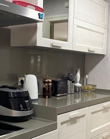 3 sypialnia Penthouse do wynajęcia w Nueva Atalaya, Estepona z basenem garażem - 4 500 € (Ref: 8544410)