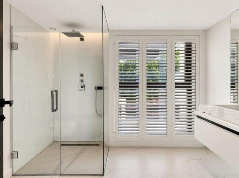 6 slaapkamer Villa te huur in Nueva Andalucia met zwembad garage - € 25.000 (Ref: 8544413)