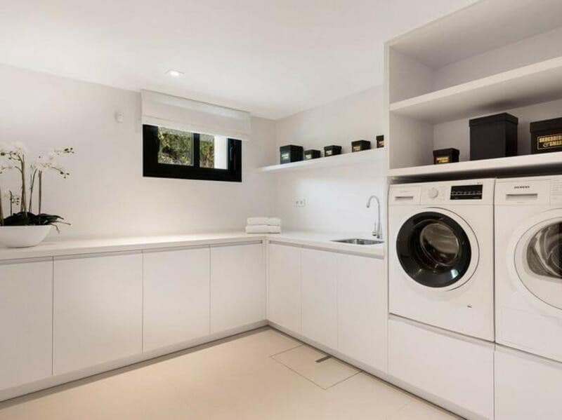 6 slaapkamer Villa te huur in Nueva Andalucia met zwembad garage - € 25.000 (Ref: 8544413)