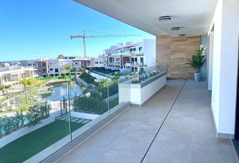 3 soverom Leilighet til leie i Estepona med svømmebasseng garasje - € 4 500 (Ref: 8553790)