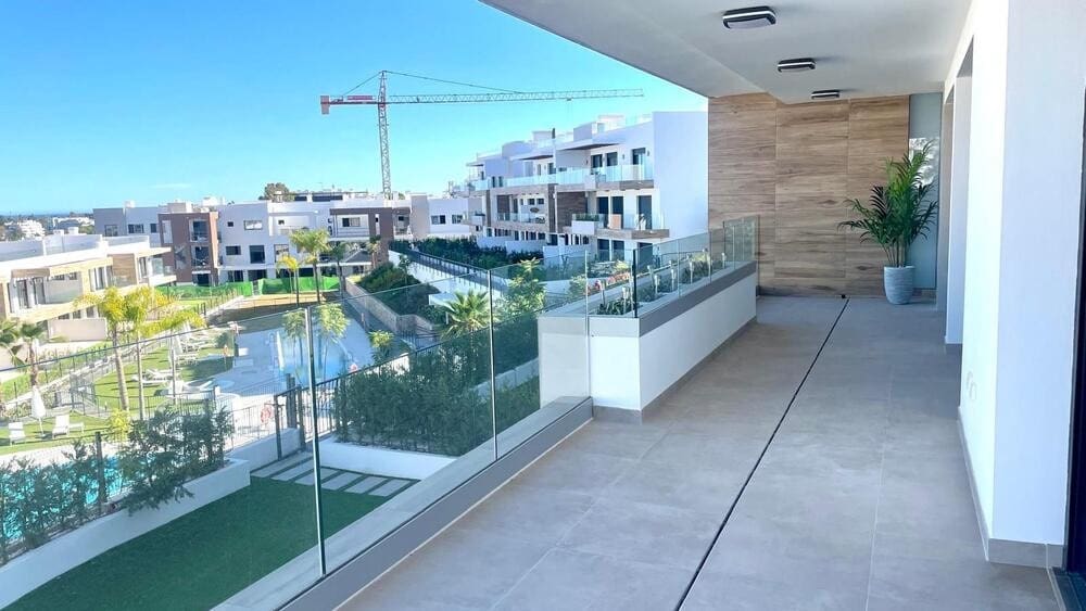 3 soverom Leilighet til leie i Estepona med svømmebasseng garasje - € 4 500 (Ref: 8553790)