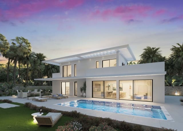 Chalet de 4 habitaciones en Guadalobón, Estepona en venta con piscina garaje - 1.495.000 € (Ref: 8559289)