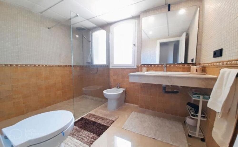 3 bedroom Apartment for rent in Marbella with pool garage - € 3,150 (Ref: 8561036)