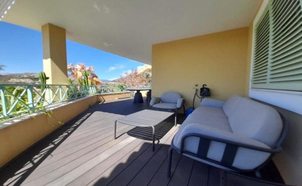 3 bedroom Apartment for rent in Marbella with pool garage - € 3,150 (Ref: 8561036)