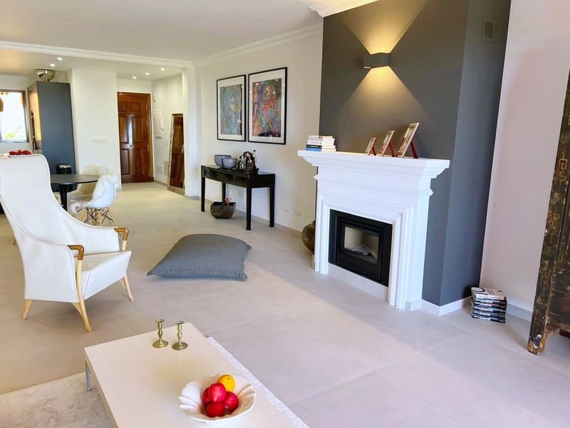 3 soverom Leilighet til salgs i Monte Halcones med svømmebasseng garasje - € 995 000 (Ref: 8564376)