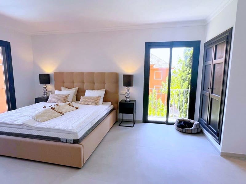 3 soverom Leilighet til salgs i Monte Halcones med svømmebasseng garasje - € 995 000 (Ref: 8564376)