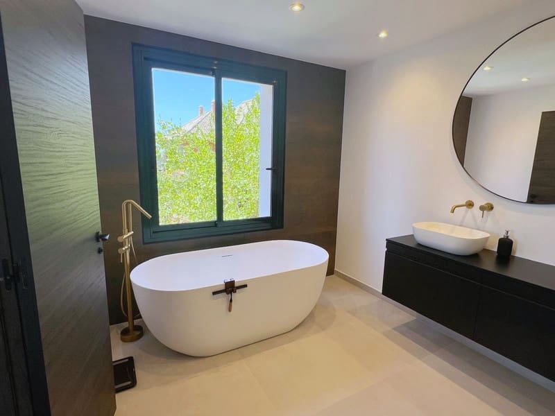 3 soverom Leilighet til salgs i Monte Halcones med svømmebasseng garasje - € 995 000 (Ref: 8564376)