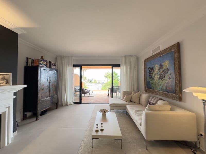 3 soverom Leilighet til salgs i Monte Halcones med svømmebasseng garasje - € 995 000 (Ref: 8564376)