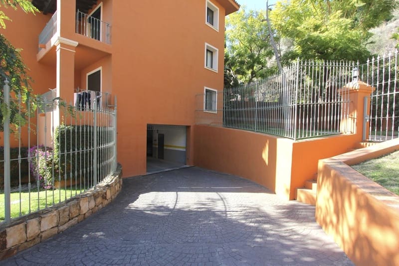 3 soverom Leilighet til salgs i Monte Halcones med svømmebasseng garasje - € 995 000 (Ref: 8564376)