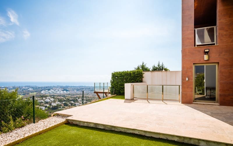3 soveværelse Semi-Rækkehus til salg i Benahavis med swimmingpool garage - € 795.000 (Ref: 8564377)
