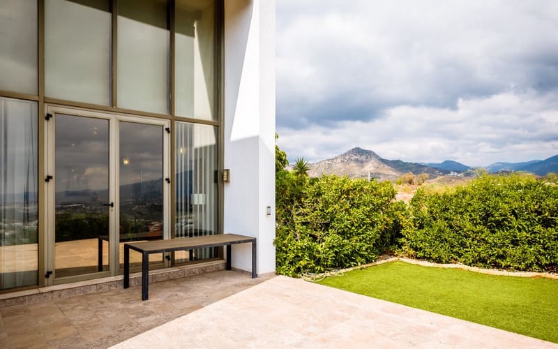 3 soveværelse Semi-Rækkehus til salg i Benahavis med swimmingpool garage - € 795.000 (Ref: 8564377)