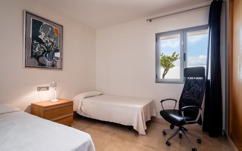 3 soveværelse Semi-Rækkehus til salg i Benahavis med swimmingpool garage - € 795.000 (Ref: 8564377)