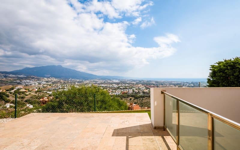 3 soveværelse Semi-Rækkehus til salg i Benahavis med swimmingpool garage - € 795.000 (Ref: 8564377)