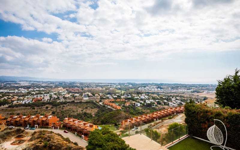 3 soveværelse Semi-Rækkehus til salg i Benahavis med swimmingpool garage - € 795.000 (Ref: 8564377)