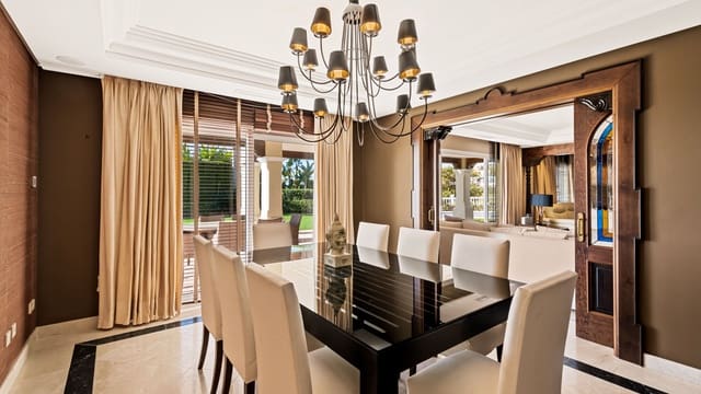 5 sypialnia Willa na sprzedaż w El Paraíso, Benahavís z basenem garażem - 2 995 000 € (Ref: 8564378)