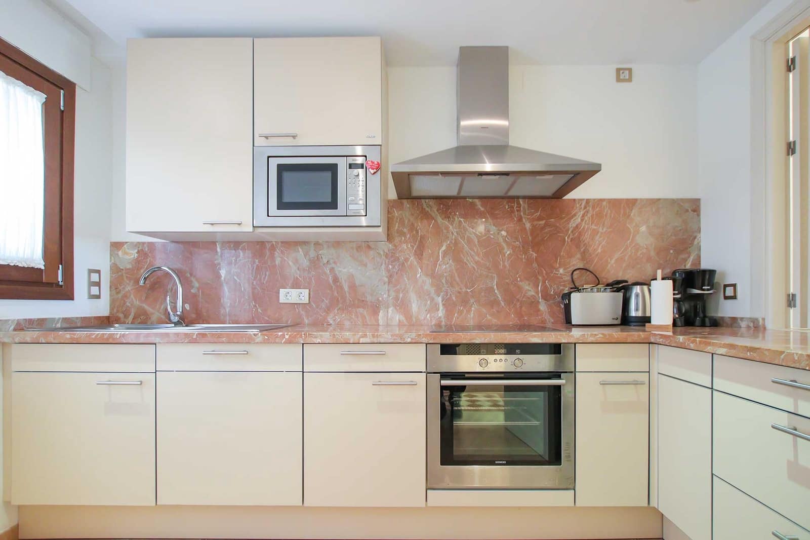 3 chambre Maison de Ville à vendre à Benahavis avec piscine garage - 769 000 € (Ref: 8567691)